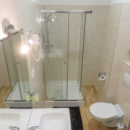 Premium Centre Bedrooms プレショフ