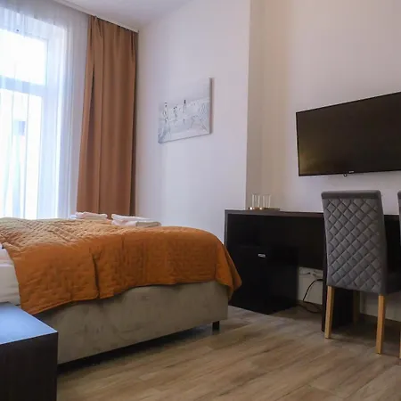 Premium Centre Bedrooms Hotel 4*